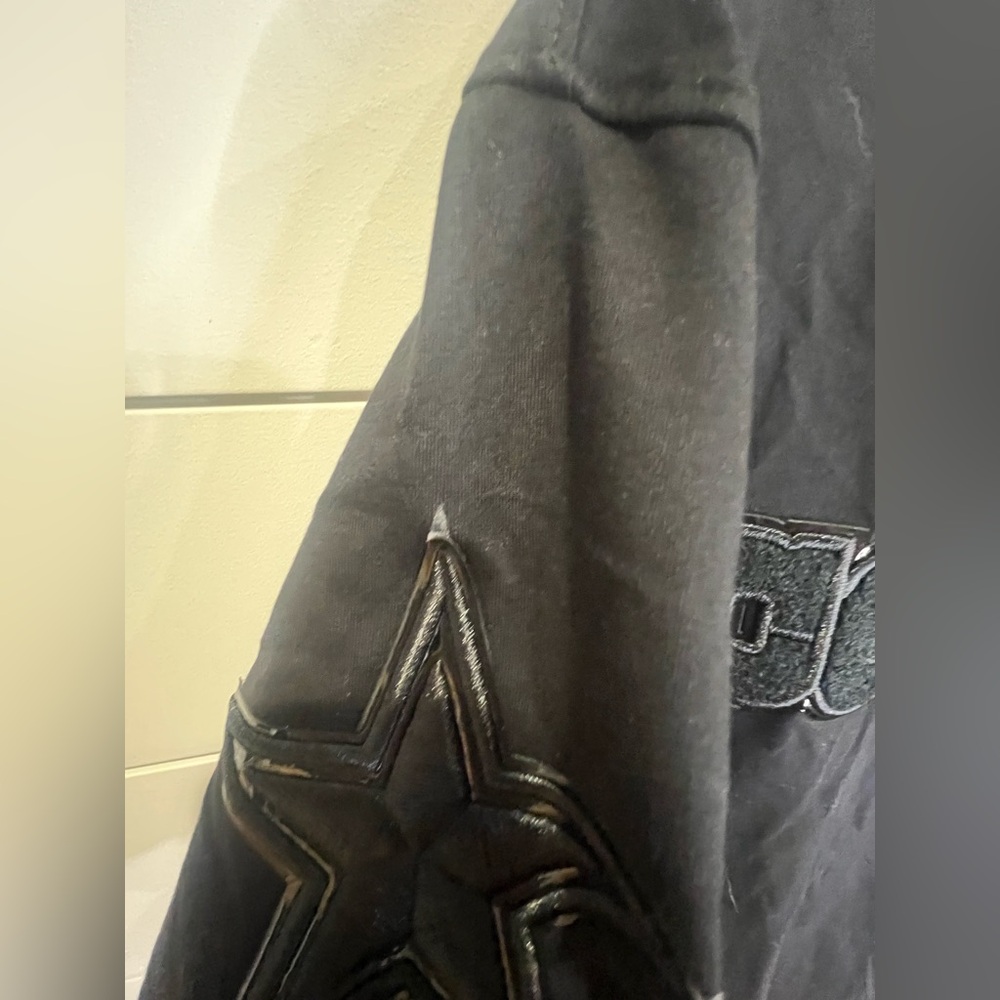 Officially Liscensed NFL Dallas Cowboys ProStandard Black on Black T-shirt - Picture 7 of 10